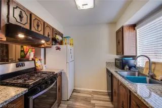 Photo #2: 2258809 Listing 