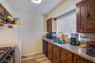 Photo #3: 2258809 Listing 