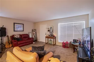 Photo #4: 2258809 Listing 