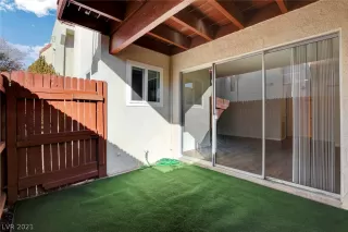 Photo #4: 2258863 Listing