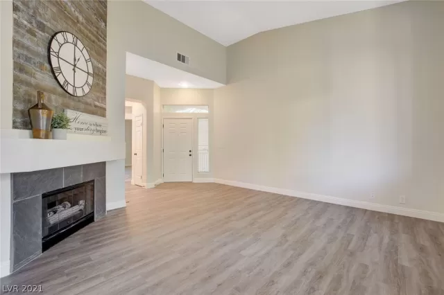 MLS: 2258882 Condo For Sale