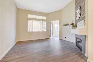 Photo #4: 2258882 Listing