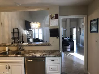 Photo #2: 2258904 Listing 