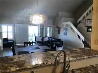 Photo #4: 2258904 Listing 