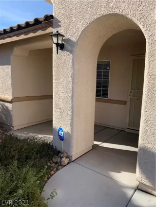 Photo #1: 2258918 Listing 