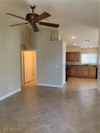 Photo #4: 2258918 Listing 