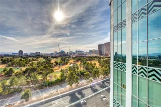 Photo #2: 2258934 Listing