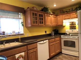 Photo #2: 2258945 Listing