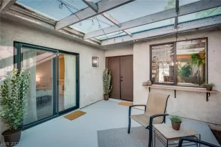 Photo #4: 2258952 Listing