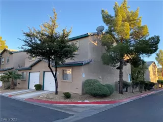 Photo #2: 2258976 Listing