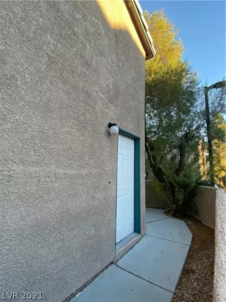 Photo #4: 2258976 Listing