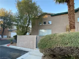 Photo #5: 2258976 Listing