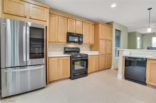 Photo #1: 2259124 Listing