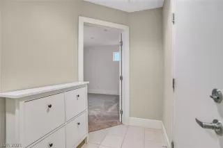 Photo #4: 2259124 Listing