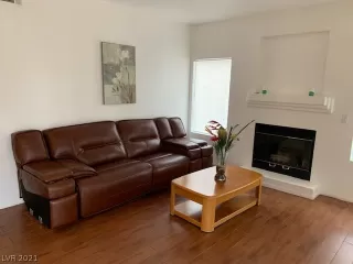 Photo #3: 2259154 Listing