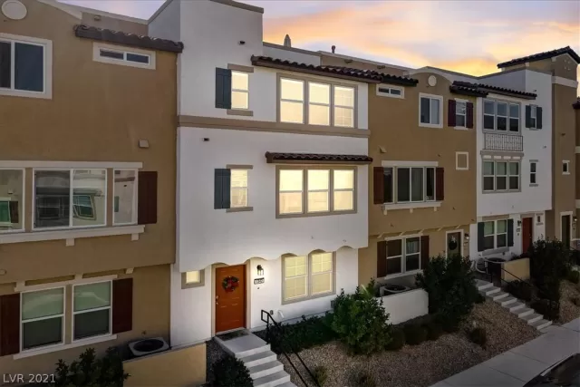 MLS: 2259169 Condo For Sale