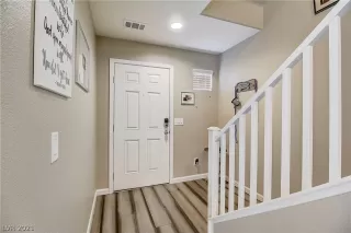 Photo #4: 2259169 Listing