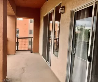 Photo #1: 2259178 Listing