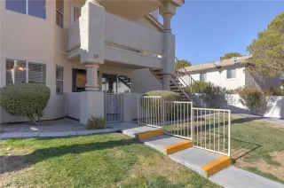 Photo #1: 2259200 Listing