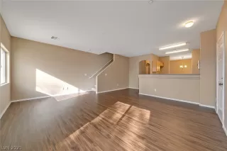 Photo #4: 2259251 Listing