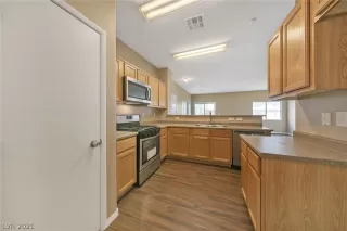 Photo #6: 2259251 Listing