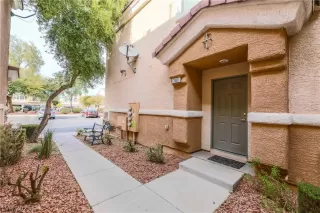 Photo #3: 2259296 Listing