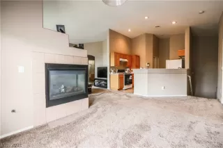 Photo #5: 2259296 Listing