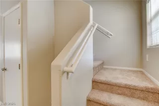 Photo #4: 2259303 Listing