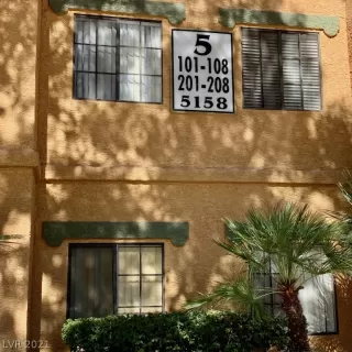 Photo #2: 2259316 Listing