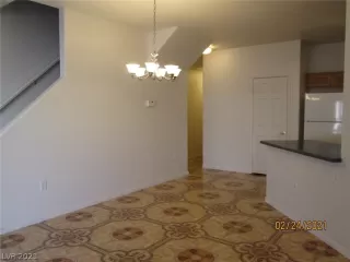 Photo #3: 2259351 Listing 