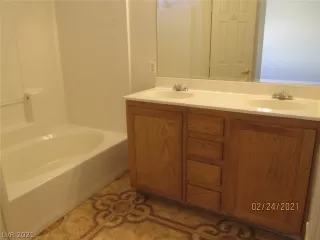 Photo #5: 2259351 Listing 