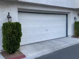 Photo #5: 2259362 Listing 