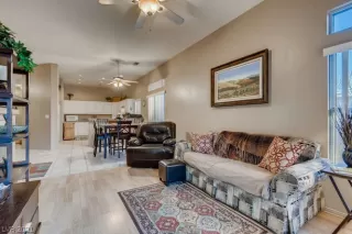Photo #6: 2259403 Listing 