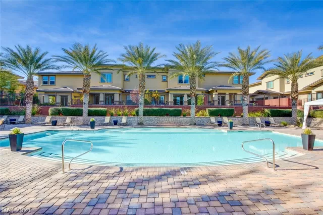 MLS: 2259423 Condo For Sale