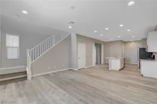 Photo #6: 2259471 Listing 