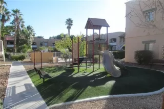 Photo #3: 2259477 Listing 