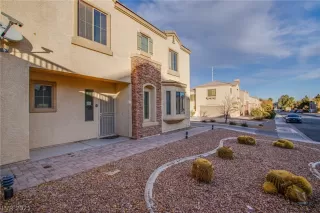Photo #1: 2259496 Listing 