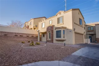 Photo #2: 2259496 Listing 