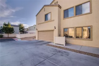 Photo #3: 2259496 Listing 