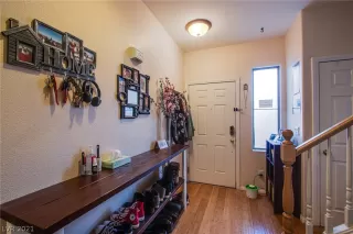 Photo #5: 2259496 Listing 