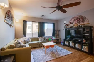 Photo #6: 2259496 Listing 