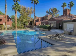 Photo #3: 2259519 Listing 