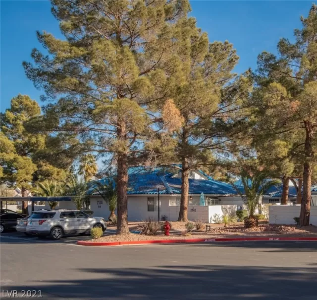 MLS: 2259521 Condo For Sale