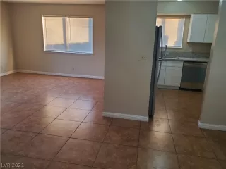 Photo #4: 2259526 Listing 