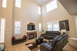 Photo #6: 2259538 Listing