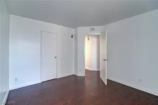 Photo #5: 2259595 Listing 