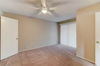 Photo #5: 2259602 Listing 