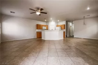 Photo #3: 2259639 Listing 
