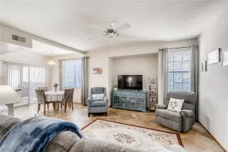 Photo #2: 2259666 Listing