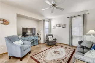 Photo #3: 2259666 Listing